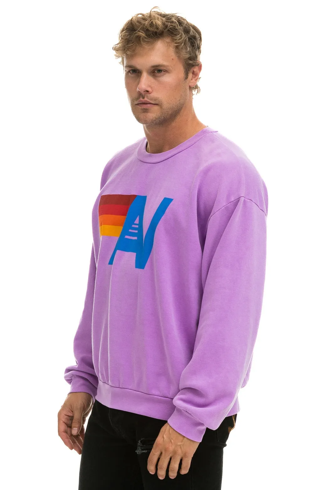 LOGO RELAXED CREW SWEATSHIRT - NEON PURPLE