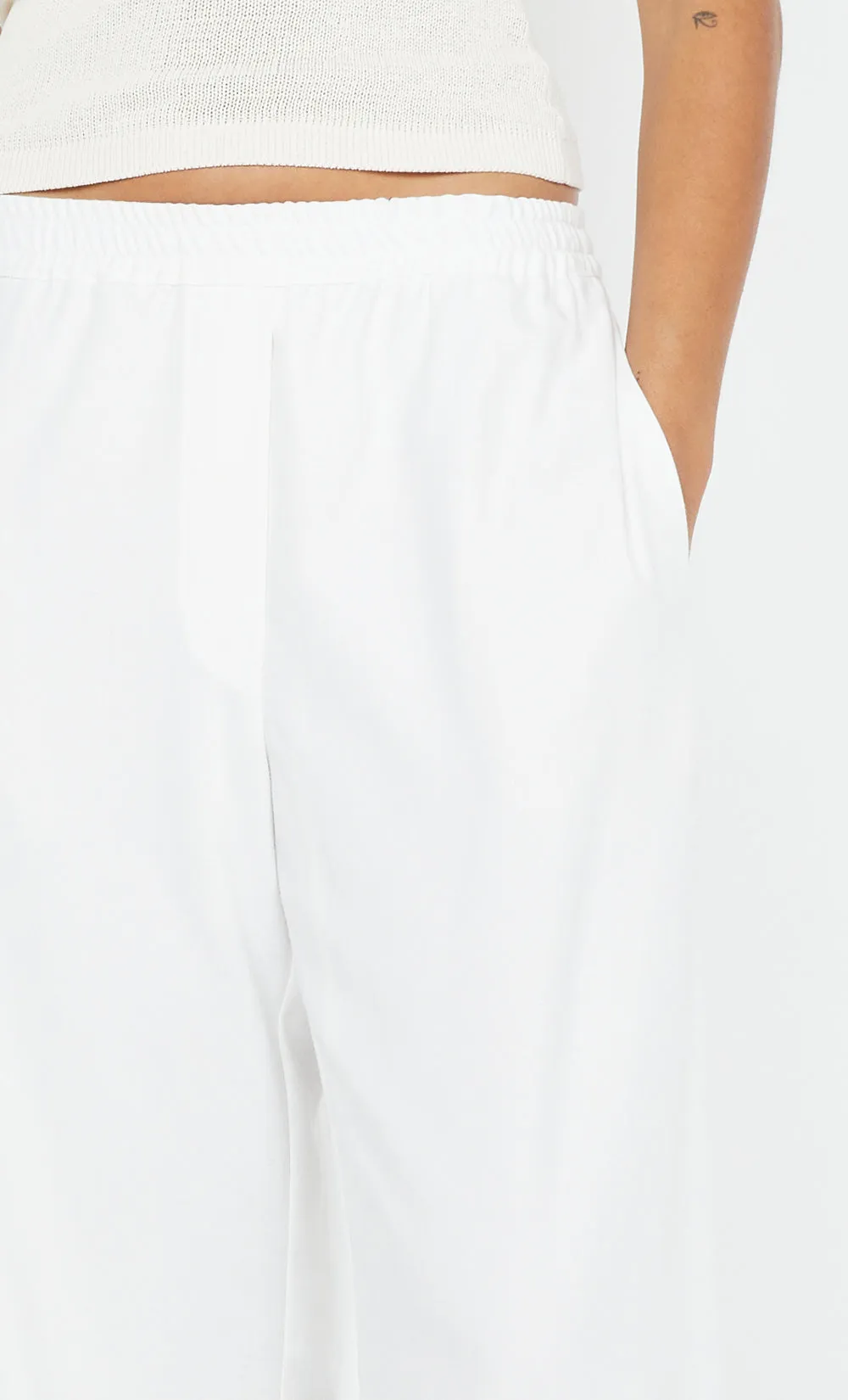 NINAH DRAWSTRING PANT - WHITE