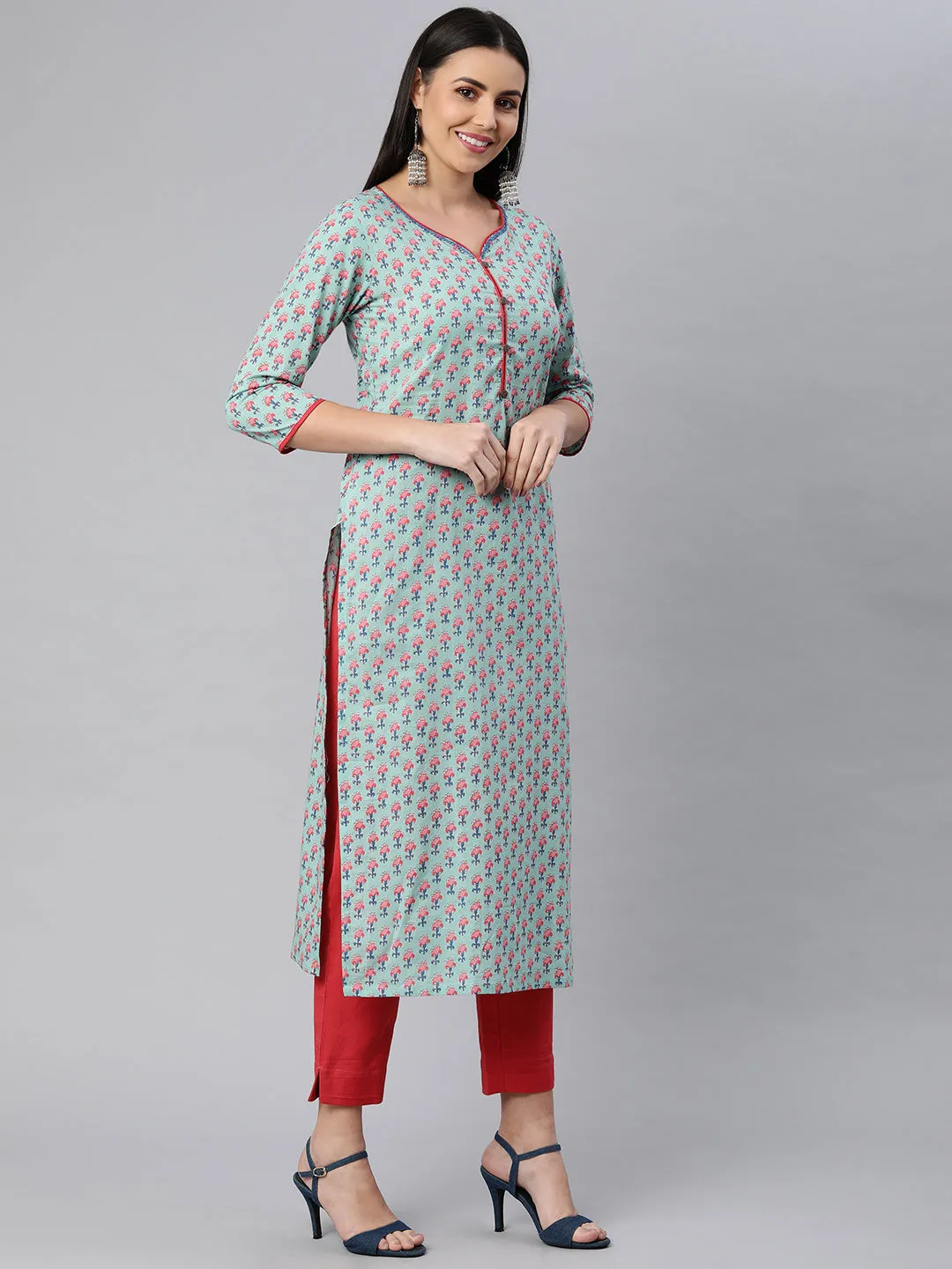 Printed Straight Kurta with pants.