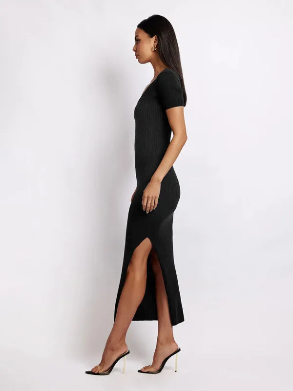 Slay Every Occasion with Our Flattering Bodycon Midi Dress